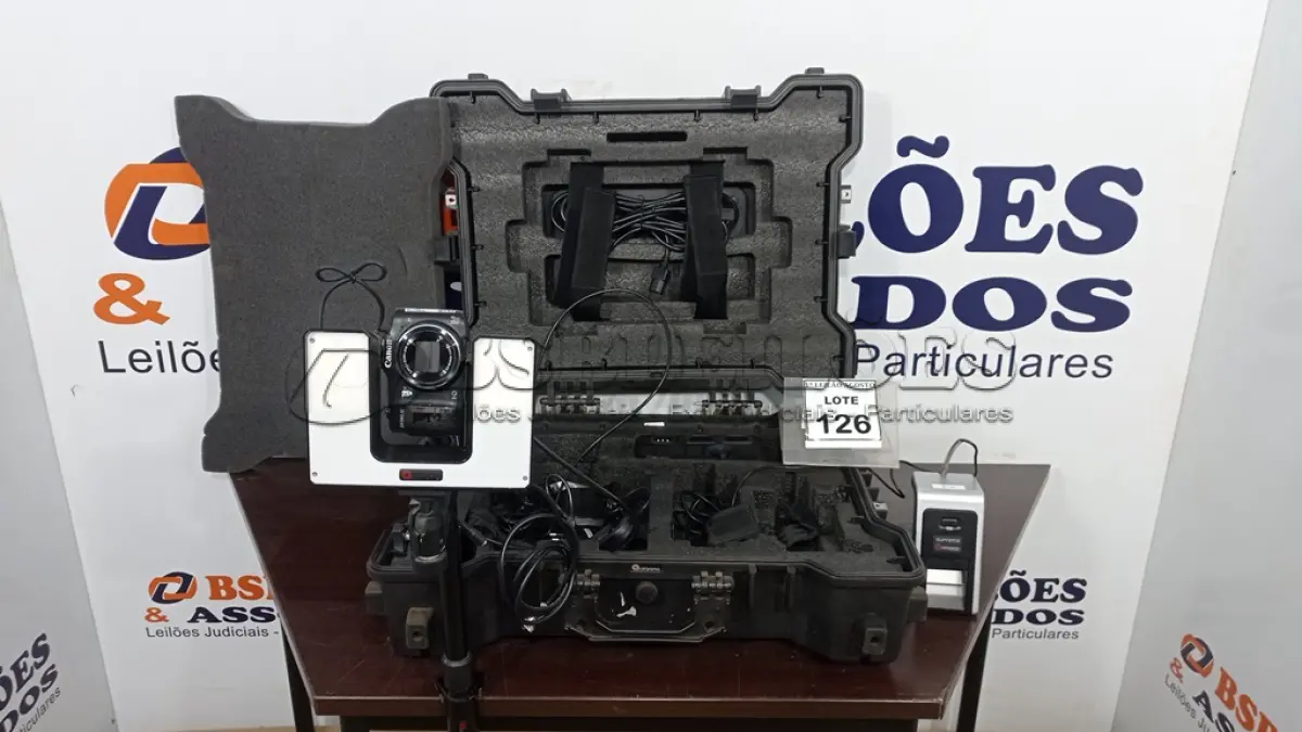 LOTE 126 - 01 KIT COLLECT BIO AEX-14224 MARCA AKIYAMA COM CASE. (NO ESTADO) ATENÇÃO! FAZER A VISITAÇÃO ANTES DE ARREMATAR, NÃO SABEMOS SE FUNCIONA, LEILÃO NÃO TEM GARANTIA E NEM DEVOLUÇÃO, SUJEITO A POSSÍVEIS AVARIAS VISÍVEIS/OCULTAS E/OU AUSÊNCIA DE COMPONENTES.