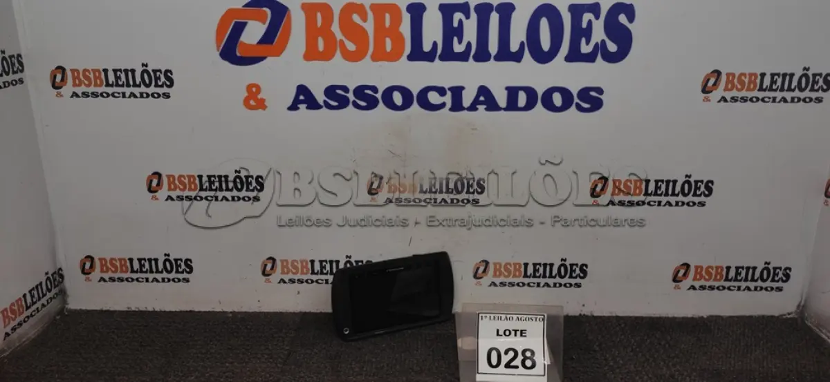 LOTE 028 - 01 APARELHO DE GPS MARCA MOTOROLA. (NO ESTADO) ATENÇÃO! FAZER A VISITAÇÃO ANTES DE ARREMATAR, NÃO SABEMOS SE FUNCIONA. LEILÃO NÃO TEM GARANTIA E NEM DEVOLUÇÃO, SUJEITO A POSSÍVEIS AVARIAS VISÍVEIS/OCULTAS E/OU AUSÊNCIA DE COMPONENTES.