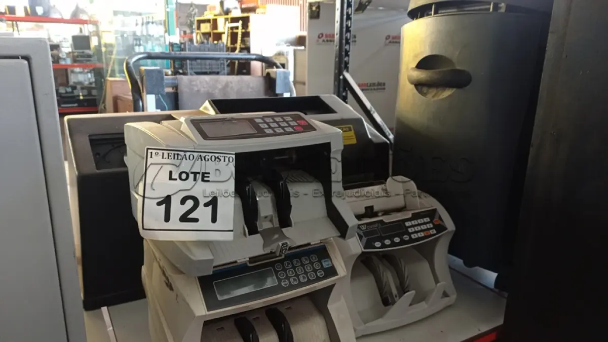 LOTE 121 - 03 MAQUINAS DE CONTAR CÉDULA E 01 MÁQUINA DE CONTAR MOEDAS. (NO ESTADO) ATENÇÃO! FAZER A VISITAÇÃO ANTES DE ARREMATAR, NÃO SABEMOS SE FUNCIONA. LEILÃO NÃO TEM GARANTIA E NEM DEVOLUÇÃO, SUJEITO A POSSÍVEIS AVARIAS VISÍVEIS/OCULTAS E/OU AUSÊNCIA DE COMPONENTES.