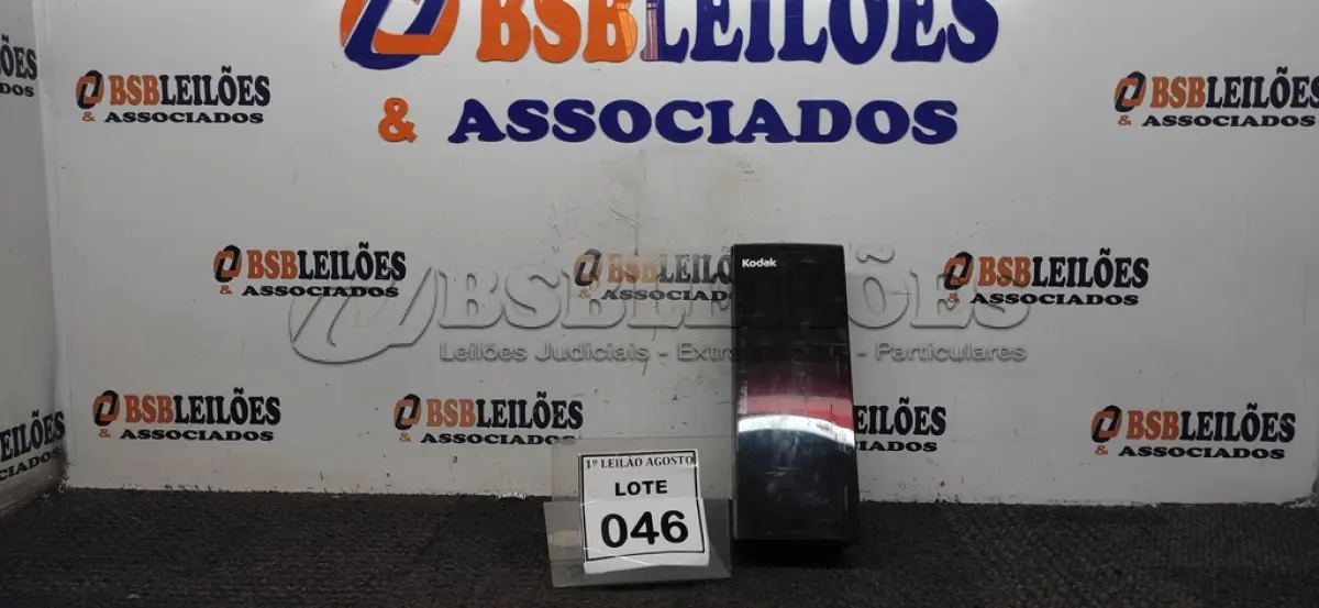 LOTE 046 - 01 SCANNER MARCA KODAK. (NO ESTADO) ATENÇÃO! FAZER A VISITAÇÃO ANTES DE ARREMATAR, NÃO SABEMOS SE FUNCIONA. LEILÃO NÃO TEM GARANTIA E NEM DEVOLUÇÃO, SUJEITO A POSSÍVEIS AVARIAS VISÍVEIS/OCULTAS E/OU AUSÊNCIA DE COMPONENTES.