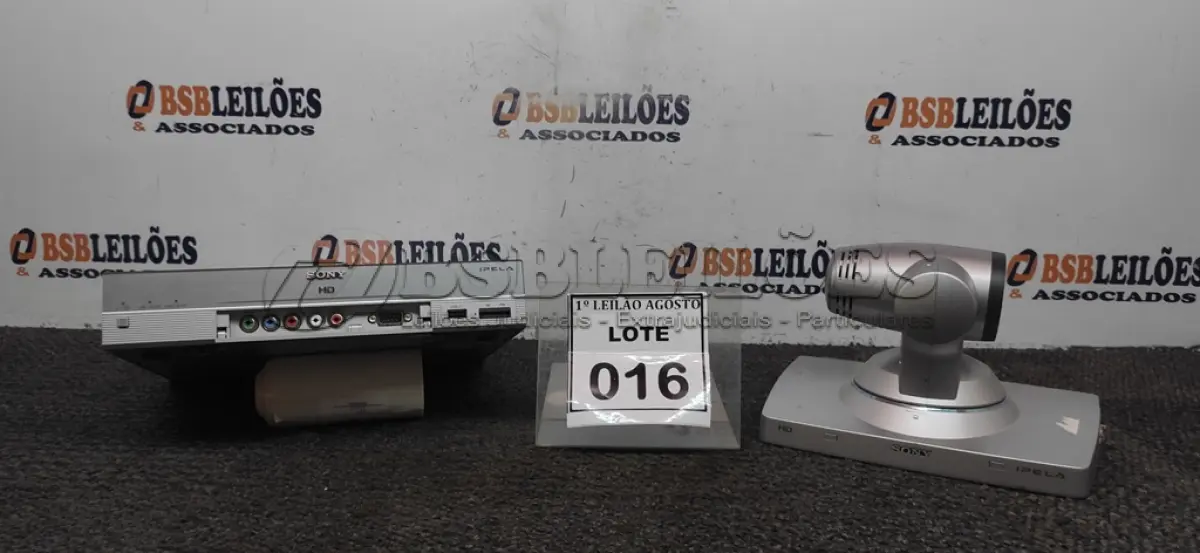 LOTE 016 - 01 SISTEMA DE VIDEOCONFERÊNCIA COM CÂMERA MARCA SONNY. (NO ESTADO) ATENÇÃO! FAZER A VISITAÇÃO ANTES DE ARREMATAR, NÃO SABEMOS SE FUNCIONA. LEILÃO NÃO TEM GARANTIA E NEM DEVOLUÇÃO, SUJEITO A POSSÍVEIS AVARIAS VISÍVEIS/OCULTAS E/OU AUSÊNCIA DE COMPONENTES.