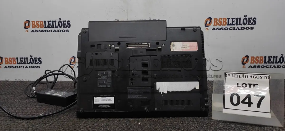 LOTE 047 - 01 NOTEBOOK COM FONTE MARCA A HP. (NO ESTADO) ATENÇÃO! FAZER A VISITAÇÃO ANTES DE ARREMATAR, NÃO SABEMOS SE FUNCIONA. LEILÃO NÃO TEM GARANTIA E NEM DEVOLUÇÃO, SUJEITO A POSSÍVEIS AVARIAS VISÍVEIS/OCULTAS E/OU AUSÊNCIA DE COMPONENTES.
