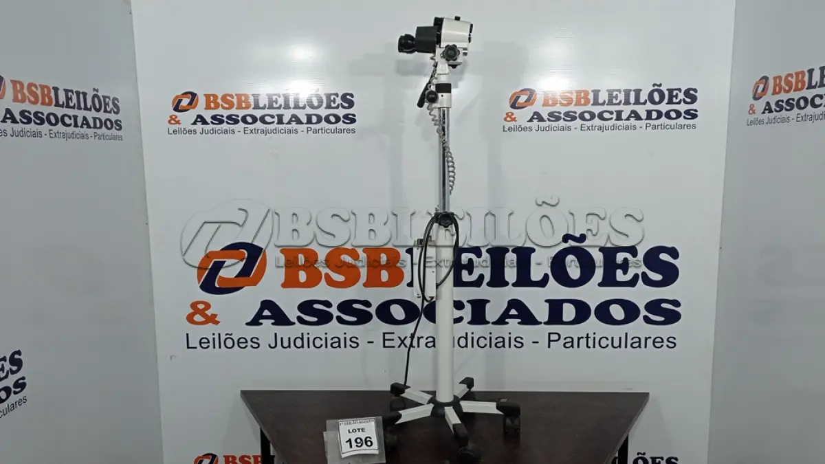 LOTE 196 - 01 COLPOSCÓPIO CP14. (NO ESTADO) ATENÇÃO! FAZER A VISITAÇÃO ANTES DE ARREMATAR, NÃO SABEMOS SE FUNCIONA. LEILÃO NÃO TEM GARANTIA E NEM DEVOLUÇÃO, SUJEITO A POSSÍVEIS AVARIAS VISÍVEIS/OCULTAS E/OU AUSÊNCIA DE COMPONENTES.