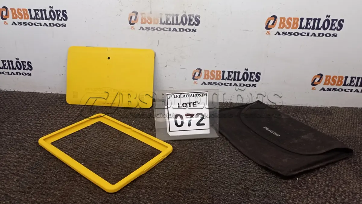 LOTE 072 - 01 TABLET COM CAPA MARCA POSITIVO. (NO ESTADO) ATENÇÃO! FAZER A VISITAÇÃO ANTES DE ARREMATAR, NÃO SABEMOS SE FUNCIONA. LEILÃO NÃO TEM GARANTIA E NEM DEVOLUÇÃO, SUJEITO A POSSÍVEIS AVARIAS VISÍVEIS/OCULTAS E/OU AUSÊNCIA DE COMPONENTES.