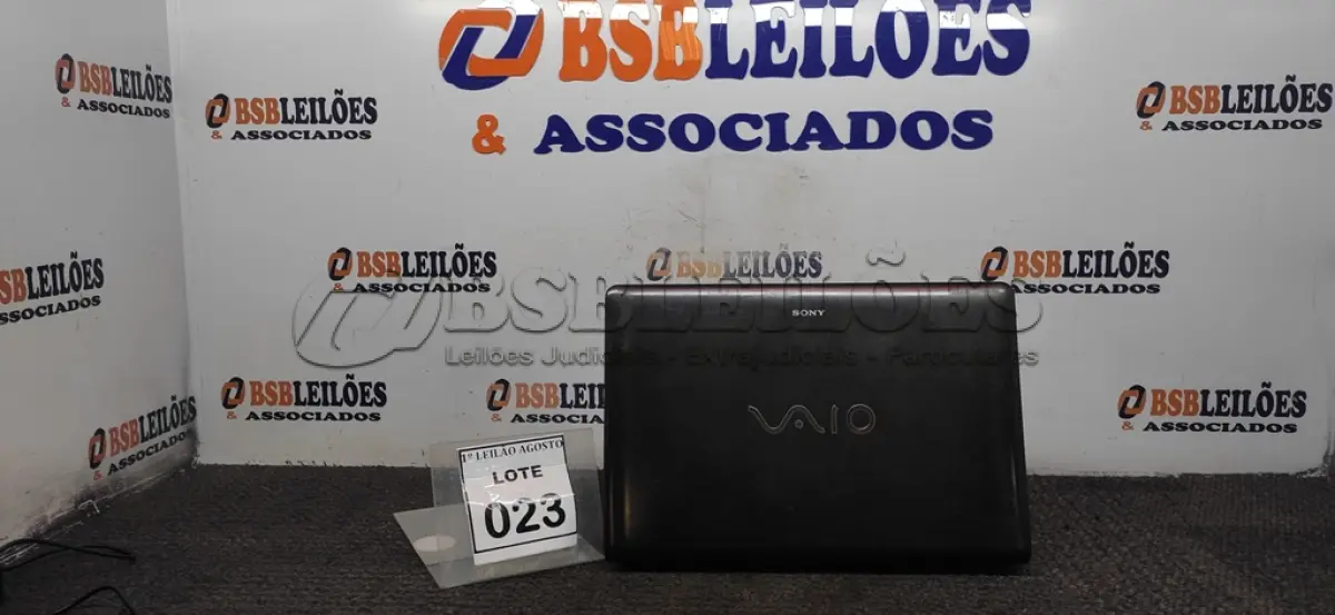 LOTE 023 - 01 NOTEBOOK MARCA SONNY. (NO ESTADO) ATENÇÃO! FAZER A VISITAÇÃO ANTES DE ARREMATAR, NÃO SABEMOS SE FUNCIONA. LEILÃO NÃO TEM GARANTIA E NEM DEVOLUÇÃO, SUJEITO A POSSÍVEIS AVARIAS VISÍVEIS/OCULTAS E/OU AUSÊNCIA DE COMPONENTES.