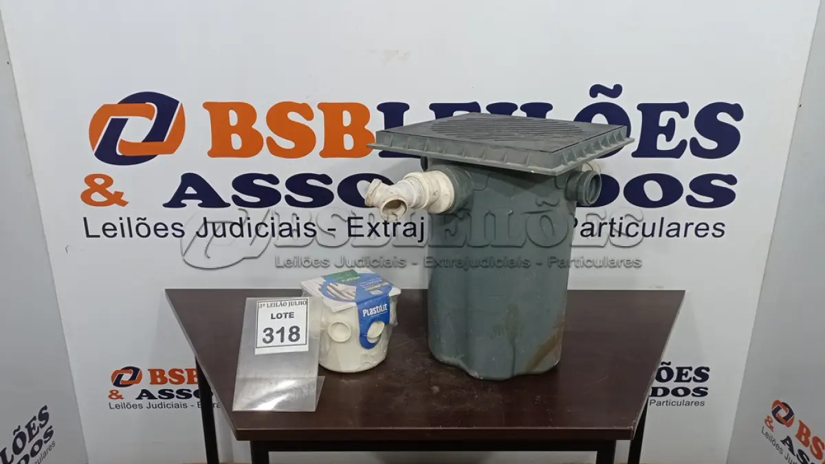 LOTE 318 - 01 CAIXA DE GORDURA MARCA TIGRE E 01 CAIXA SIFONADA QUADRADA BRANCA. (NO ESTADO) ATENÇÃO! FAZER A VISITAÇÃO ANTES DE ARREMATAR, NÃO SABEMOS SE FUNCIONA, LEILÃO NÃO TEM GARANTIA E NEM DEVOLUÇÃO, SUJEITO A POSSÍVEIS AVARIAS VISÍVEIS/OCULTAS E/OU AUSÊNCIA DE COMPONENTES.
