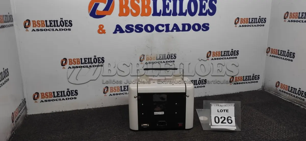 LOTE 026 - 01 MÁQUINA DE CONTAR CÉDULAS. (NO ESTADO) ATENÇÃO! FAZER A VISITAÇÃO ANTES DE ARREMATAR, NÃO SABEMOS SE FUNCIONA. LEILÃO NÃO TEM GARANTIA E NEM DEVOLUÇÃO, SUJEITO A POSSÍVEIS AVARIAS VISÍVEIS/OCULTAS E/OU AUSÊNCIA DE COMPONENTES.