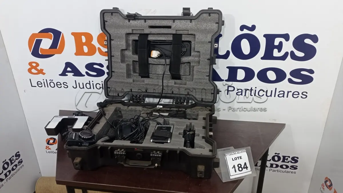 LOTE 184 - 01 KIT COLLECT BIO AEX-14224 MARCA AKIYAMA COM CASE. (NO ESTADO) ATENÇÃO! FAZER A VISITAÇÃO ANTES DE ARREMATAR, NÃO SABEMOS SE FUNCIONA, LEILÃO NÃO TEM GARANTIA E NEM DEVOLUÇÃO, SUJEITO A POSSÍVEIS AVARIAS VISÍVEIS/OCULTAS E/OU AUSÊNCIA DE COMPONENTES.