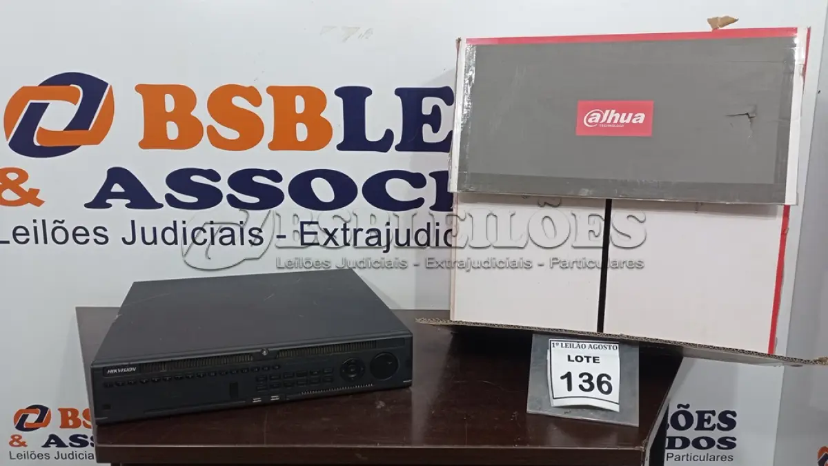LOTE 136 - 01 VÍDEO RECORDER MARCA AJHUA NA CAIXA. (NO ESTADO) ATENÇÃO! FAZER A VISITAÇÃO ANTES DE ARREMATAR, NÃO SABEMOS SE FUNCIONA. LEILÃO NÃO TEM GARANTIA E NEM DEVOLUÇÃO, SUJEITO A POSSÍVEIS AVARIAS VISÍVEIS/OCULTAS E/OU AUSÊNCIA DE COMPONENTES.