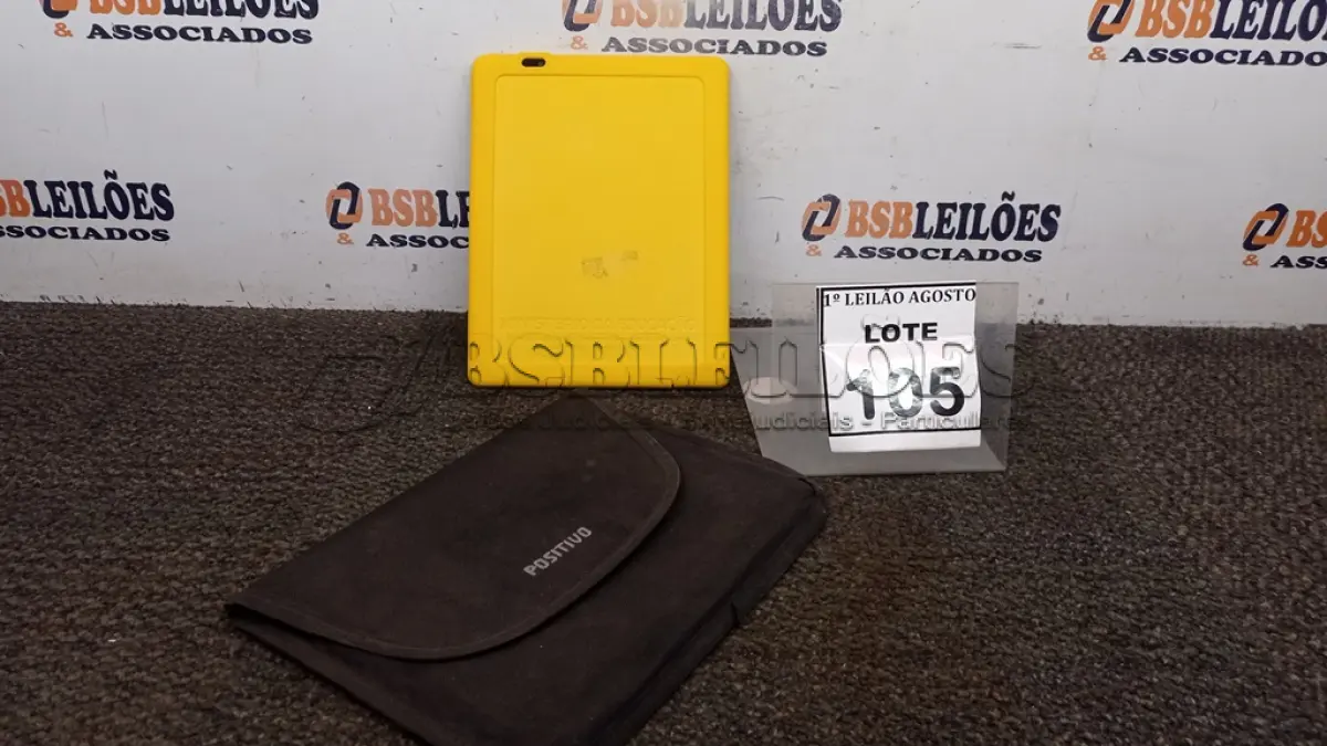 LOTE 105 - 01 TABLET COM CASE MARCA POSITIVO. (NO ESTADO) ATENÇÃO! FAZER A VISITAÇÃO ANTES DE ARREMATAR, NÃO SABEMOS SE FUNCIONA. LEILÃO NÃO TEM GARANTIA E NEM DEVOLUÇÃO, SUJEITO A POSSÍVEIS AVARIAS VISÍVEIS/OCULTAS E/OU AUSÊNCIA DE COMPONENTES.