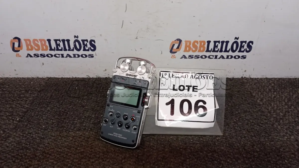 LOTE 106 - 01 GRAVADOR DE ÁUDIO. (NO ESTADO) ATENÇÃO! FAZER A VISITAÇÃO ANTES DE ARREMATAR, NÃO SABEMOS SE FUNCIONA. LEILÃO NÃO TEM GARANTIA E NEM DEVOLUÇÃO, SUJEITO A POSSÍVEIS AVARIAS VISÍVEIS/OCULTAS E/OU AUSÊNCIA DE COMPONENTES.