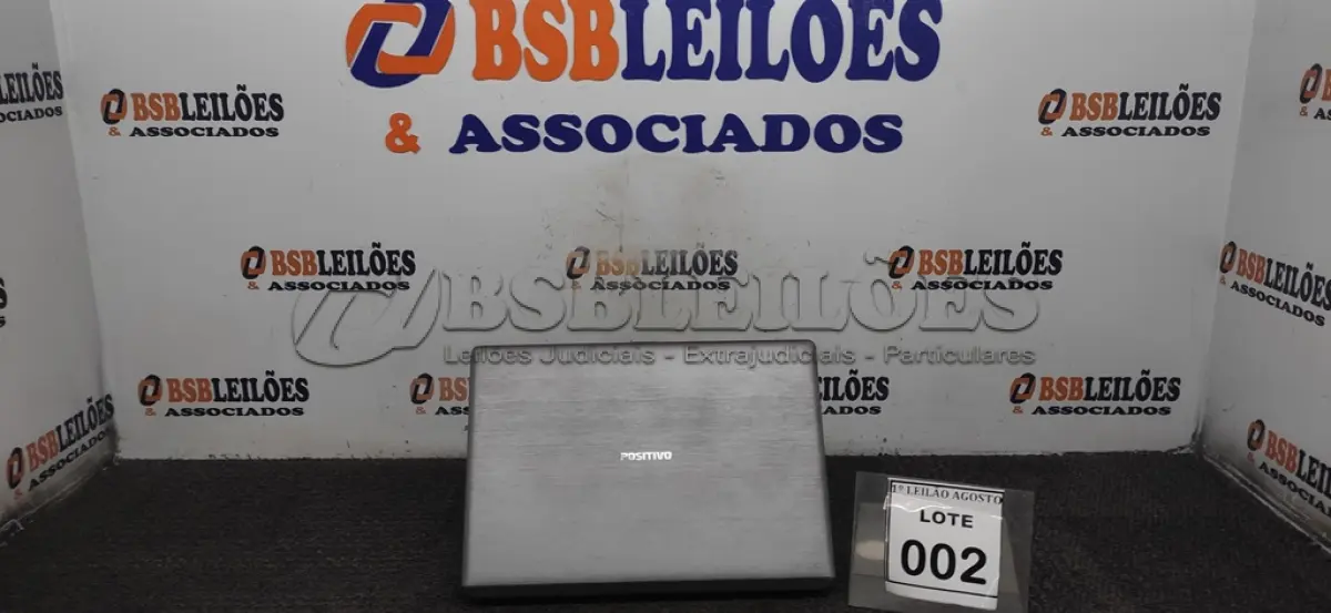 LOTE 002 - 01 NOTEBOOK MARCA POSITIVO. (NO ESTADO) ATENÇÃO! FAZER A VISITAÇÃO ANTES DE ARREMATAR, NÃO SABEMOS SE FUNCIONA. LEILÃO NÃO TEM GARANTIA E NEM DEVOLUÇÃO, SUJEITO A POSSÍVEIS AVARIAS VISÍVEIS/OCULTAS E/OU AUSÊNCIA DE COMPONENTES.