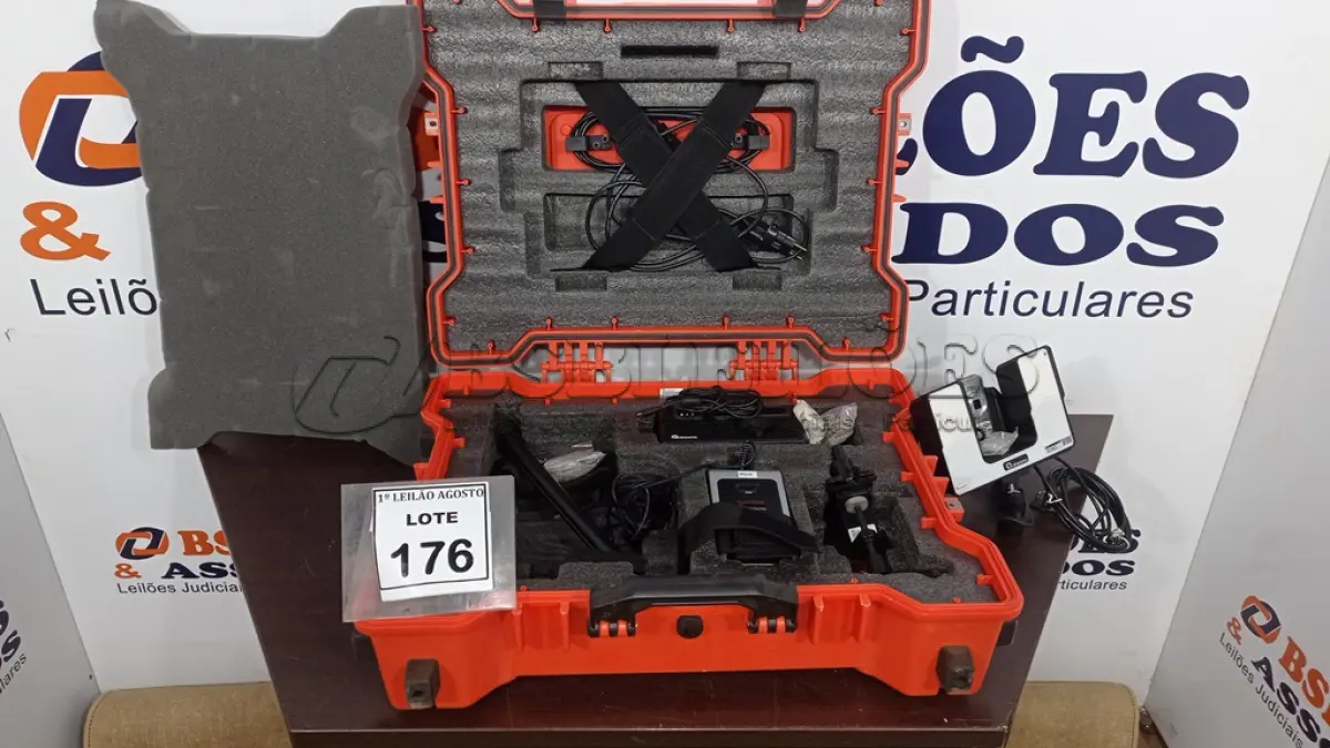 LOTE 176 - 01 KIT COLLECT BIO AEX-14224 MARCA AKIYAMA COM CASE. (NO ESTADO) ATENÇÃO! FAZER A VISITAÇÃO ANTES DE ARREMATAR, NÃO SABEMOS SE FUNCIONA, LEILÃO NÃO TEM GARANTIA E NEM DEVOLUÇÃO, SUJEITO A POSSÍVEIS AVARIAS VISÍVEIS/OCULTAS E/OU AUSÊNCIA DE COMPONENTES.