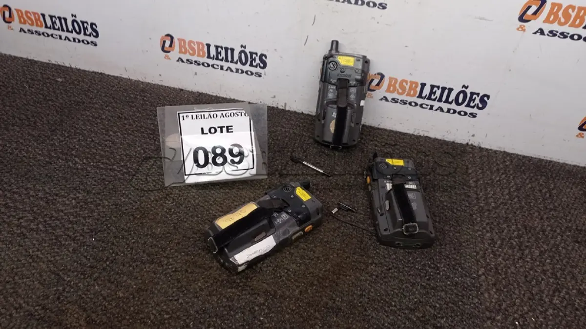 LOTE 089 - 03 COLETORES DE DADOS MARCA SYMBOL. (NO ESTADO) ATENÇÃO! FAZER A VISITAÇÃO ANTES DE ARREMATAR, NÃO SABEMOS SE FUNCIONA. LEILÃO NÃO TEM GARANTIA E NEM DEVOLUÇÃO, SUJEITO A POSSÍVEIS AVARIAS VISÍVEIS/OCULTAS E/OU AUSÊNCIA DE COMPONENTES.