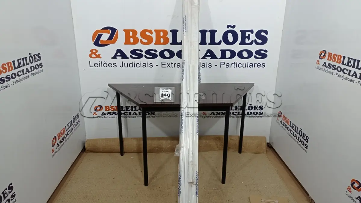 LOTE 346 - 01 PORTA SANFONADA MARCA PLASFLEX. (NO ESTADO) ATENÇÃO! FAZER A VISITAÇÃO ANTES DE ARREMATAR, NÃO SABEMOS SE FUNCIONA, LEILÃO NÃO TEM GARANTIA E NEM DEVOLUÇÃO, SUJEITO A POSSÍVEIS AVARIAS VISÍVEIS/OCULTAS E/OU AUSÊNCIA DE COMPONENTES.