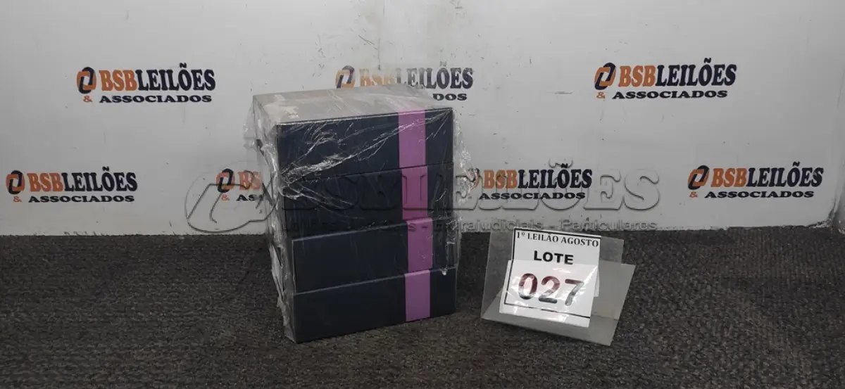 LOTE 027 - 04 HEADSET COM MICROFONE MARCA YEALINK. (NO ESTADO) ATENÇÃO! FAZER A VISITAÇÃO ANTES DE ARREMATAR, NÃO SABEMOS SE FUNCIONA. LEILÃO NÃO TEM GARANTIA E NEM DEVOLUÇÃO, SUJEITO A POSSÍVEIS AVARIAS VISÍVEIS/OCULTAS E/OU AUSÊNCIA DE COMPONENTES.