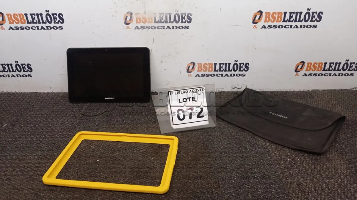 LOTE 072 - 01 TABLET COM CAPA MARCA POSITIVO. (NO ESTADO) ATENÇÃO! FAZER A VISITAÇÃO ANTES DE ARREMATAR, NÃO SABEMOS SE FUNCIONA. LEILÃO NÃO TEM GARANTIA E NEM DEVOLUÇÃO, SUJEITO A POSSÍVEIS AVARIAS VISÍVEIS/OCULTAS E/OU AUSÊNCIA DE COMPONENTES.