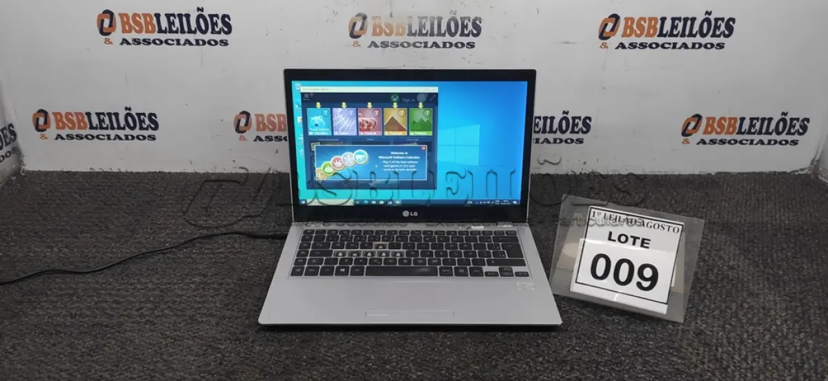 LOTE 009 - 01 NOTEBOOK MARCA LG. (NO ESTADO) ATENÇÃO! FAZER A VISITAÇÃO ANTES DE ARREMATAR, NÃO SABEMOS SE FUNCIONA. LEILÃO NÃO TEM GARANTIA E NEM DEVOLUÇÃO, SUJEITO A POSSÍVEIS AVARIAS VISÍVEIS/OCULTAS E/OU AUSÊNCIA DE COMPONENTES.