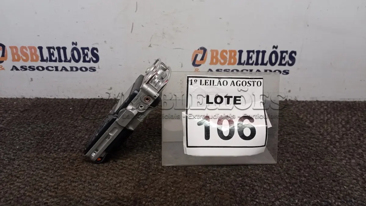 LOTE 106 - 01 GRAVADOR DE ÁUDIO. (NO ESTADO) ATENÇÃO! FAZER A VISITAÇÃO ANTES DE ARREMATAR, NÃO SABEMOS SE FUNCIONA. LEILÃO NÃO TEM GARANTIA E NEM DEVOLUÇÃO, SUJEITO A POSSÍVEIS AVARIAS VISÍVEIS/OCULTAS E/OU AUSÊNCIA DE COMPONENTES.