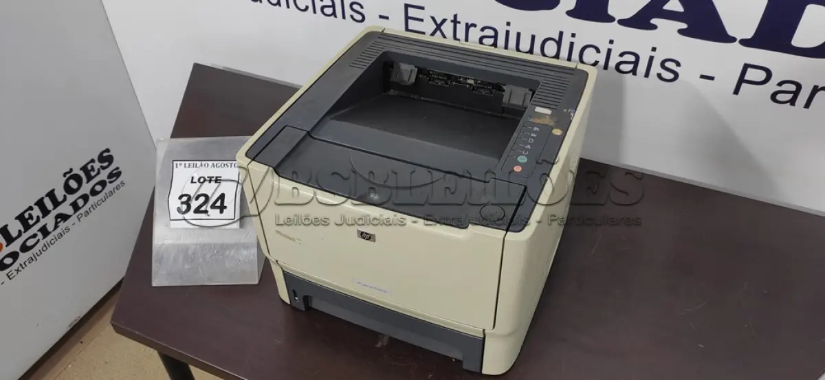 LOTE 324 - 01 IMPRESSORA P2015DNM 01 NOTEBOOK MARCA HP, 14 THIN CLIENTE, 01 MOLDENM 01 BLUERAY, 01 SOM PARA CARRO E 07 PROTETORES FACIAL. (NO ESTADO) ATENÇÃO! FAZER A VISITAÇÃO ANTES DE ARREMATAR, NÃO SABEMOS SE FUNCIONA, LEILÃO NÃO TEM GARANTIA E NEM DEVOLUÇÃO, SUJEITO A POSSÍVEIS AVARIAS VISÍVEIS/OCULTAS E/OU AUSÊNCIA DE COMPONENTES.