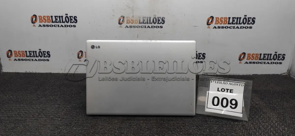LOTE 009 - 01 NOTEBOOK MARCA LG. (NO ESTADO) ATENÇÃO! FAZER A VISITAÇÃO ANTES DE ARREMATAR, NÃO SABEMOS SE FUNCIONA. LEILÃO NÃO TEM GARANTIA E NEM DEVOLUÇÃO, SUJEITO A POSSÍVEIS AVARIAS VISÍVEIS/OCULTAS E/OU AUSÊNCIA DE COMPONENTES.