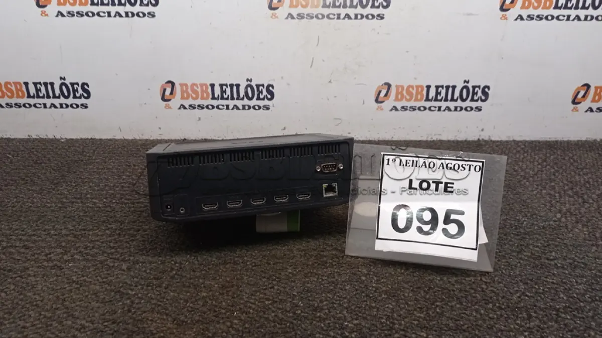 LOTE 095 - 01 GERADOR DE TRANSMISSÃO HD. (NO ESTADO) ATENÇÃO! FAZER A VISITAÇÃO ANTES DE ARREMATAR, NÃO SABEMOS SE FUNCIONA. LEILÃO NÃO TEM GARANTIA E NEM DEVOLUÇÃO, SUJEITO A POSSÍVEIS AVARIAS VISÍVEIS/OCULTAS E/OU AUSÊNCIA DE COMPONENTES.