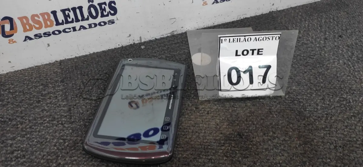 LOTE 017 - 01 APARELHO DE GPS MARCA MOTOROLA. (NO ESTADO) ATENÇÃO! FAZER A VISITAÇÃO ANTES DE ARREMATAR, NÃO SABEMOS SE FUNCIONA. LEILÃO NÃO TEM GARANTIA E NEM DEVOLUÇÃO, SUJEITO A POSSÍVEIS AVARIAS VISÍVEIS/OCULTAS E/OU AUSÊNCIA DE COMPONENTES.