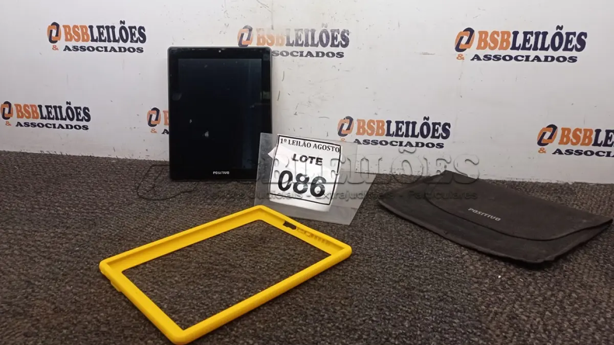 LOTE 086 - 01 TABLET COM CAPA MARCA POSITIVO. (NO ESTADO) ATENÇÃO! FAZER A VISITAÇÃO ANTES DE ARREMATAR, NÃO SABEMOS SE FUNCIONA. LEILÃO NÃO TEM GARANTIA E NEM DEVOLUÇÃO, SUJEITO A POSSÍVEIS AVARIAS VISÍVEIS/OCULTAS E/OU AUSÊNCIA DE COMPONENTES.