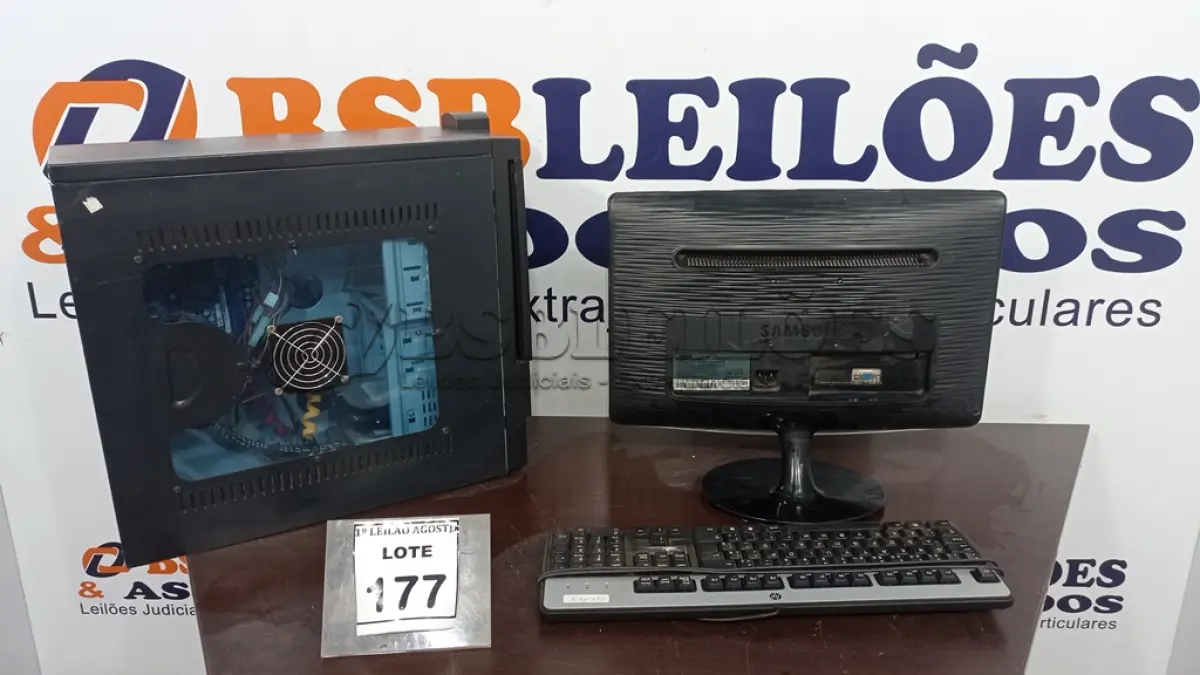 LOTE 177 - 01 COMPUTADOR. (NO ESTADO) ATENÇÃO! FAZER A VISITAÇÃO ANTES DE ARREMATAR, NÃO SABEMOS SE FUNCIONA. LEILÃO NÃO TEM GARANTIA E NEM DEVOLUÇÃO, SUJEITO A POSSÍVEIS AVARIAS VISÍVEIS/OCULTAS E/OU AUSÊNCIA DE COMPONENTES.