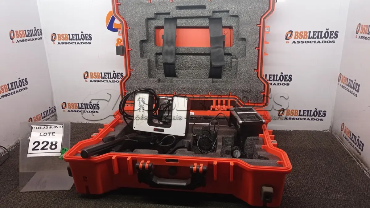 LOTE 228 - 01 KIT COLLECT BIO AEX-14224 MARCA AKIYAMA COM CASE. (NO ESTADO) ATENÇÃO! FAZER A VISITAÇÃO ANTES DE ARREMATAR, NÃO SABEMOS SE FUNCIONA, LEILÃO NÃO TEM GARANTIA E NEM DEVOLUÇÃO, SUJEITO A POSSÍVEIS AVARIAS VISÍVEIS/OCULTAS E/OU AUSÊNCIA DE COMPONENTES.