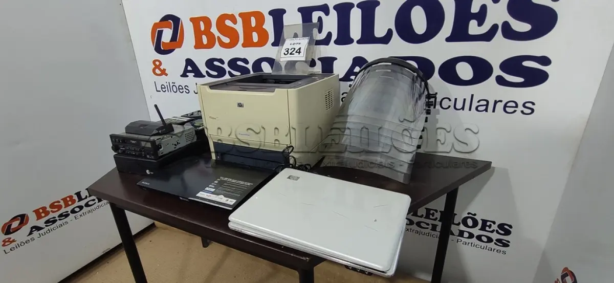 LOTE 324 - 01 IMPRESSORA P2015DNM 01 NOTEBOOK MARCA HP, 14 THIN CLIENTE, 01 MOLDENM 01 BLUERAY, 01 SOM PARA CARRO E 07 PROTETORES FACIAL. (NO ESTADO) ATENÇÃO! FAZER A VISITAÇÃO ANTES DE ARREMATAR, NÃO SABEMOS SE FUNCIONA, LEILÃO NÃO TEM GARANTIA E NEM DEVOLUÇÃO, SUJEITO A POSSÍVEIS AVARIAS VISÍVEIS/OCULTAS E/OU AUSÊNCIA DE COMPONENTES.