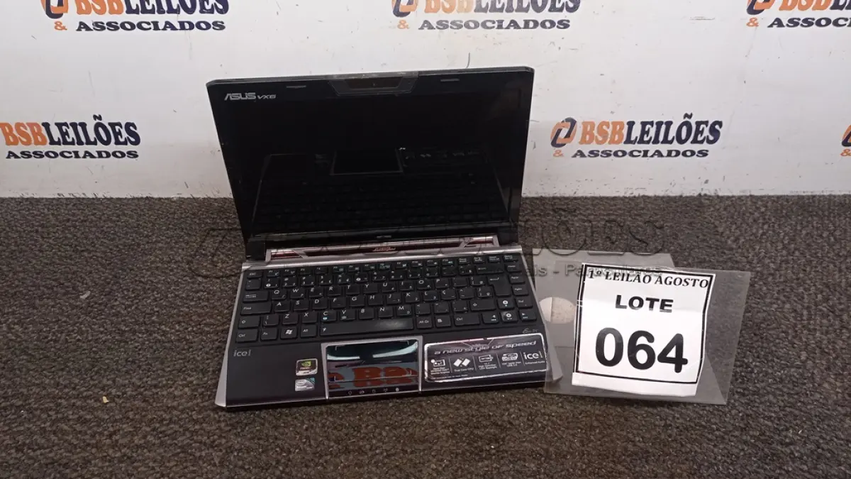 LOTE 064 - 01 NETBOOK MARCA ASUS. (NO ESTADO) ATENÇÃO! FAZER A VISITAÇÃO ANTES DE ARREMATAR, NÃO SABEMOS SE FUNCIONA. LEILÃO NÃO TEM GARANTIA E NEM DEVOLUÇÃO, SUJEITO A POSSÍVEIS AVARIAS VISÍVEIS/OCULTAS E/OU AUSÊNCIA DE COMPONENTES.
