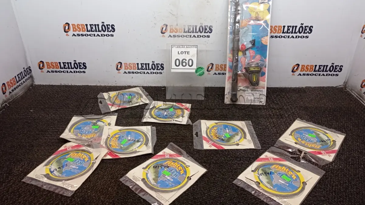LOTE 060 - 01 KIT DE PESCA INFANTIL E 09 LINHAS DE NYLON COM 10M CADA. (NO ESTADO) ATENÇÃO! FAZER A VISITAÇÃO ANTES DE ARREMATAR, NÃO SABEMOS SE FUNCIONA, LEILÃO NÃO TEM GARANTIA E NEM DEVOLUÇÃO, SUJEITO A POSSÍVEIS AVARIAS VISÍVEIS/OCULTAS E/OU AUSÊNCIA DE COMPONENTES.