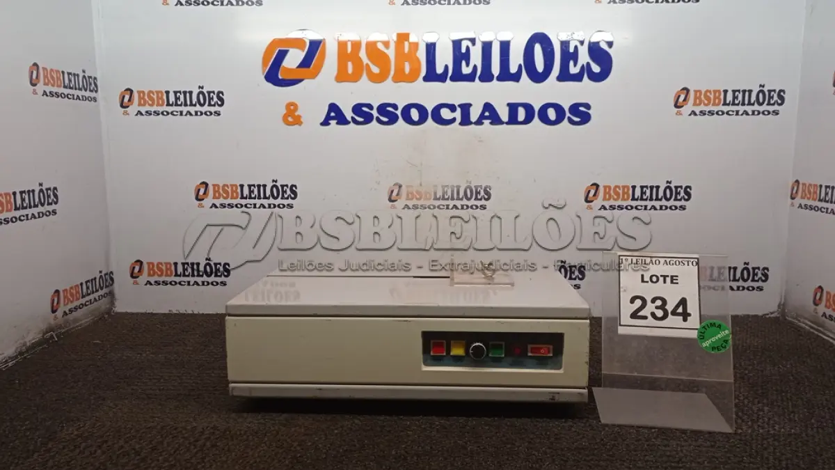 LOTE 234 - 01 SELADORA. (NO ESTADO) ATENÇÃO! FAZER A VISITAÇÃO ANTES DE ARREMATAR, NÃO SABEMOS SE FUNCIONA, LEILÃO NÃO TEM GARANTIA E NEM DEVOLUÇÃO, SUJEITO A POSSÍVEIS AVARIAS VISÍVEIS/OCULTAS E/OU AUSÊNCIA DE COMPONENTES.