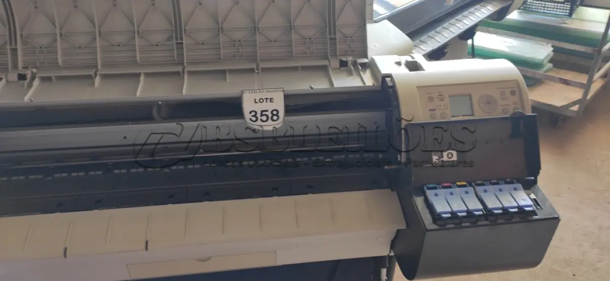 LOTE 358 - 01 PLOTTER IPF 710 MARCA CANON. (NO ESTADO) ATENÇÃO! FAZER A VISITAÇÃO ANTES DE ARREMATAR, NÃO SABEMOS SE FUNCIONA, LEILÃO NÃO TEM GARANTIA E NEM DEVOLUÇÃO, SUJEITO A POSSÍVEIS AVARIAS VISÍVEIS/OCULTAS E/OU AUSÊNCIA DE COMPONENTES.