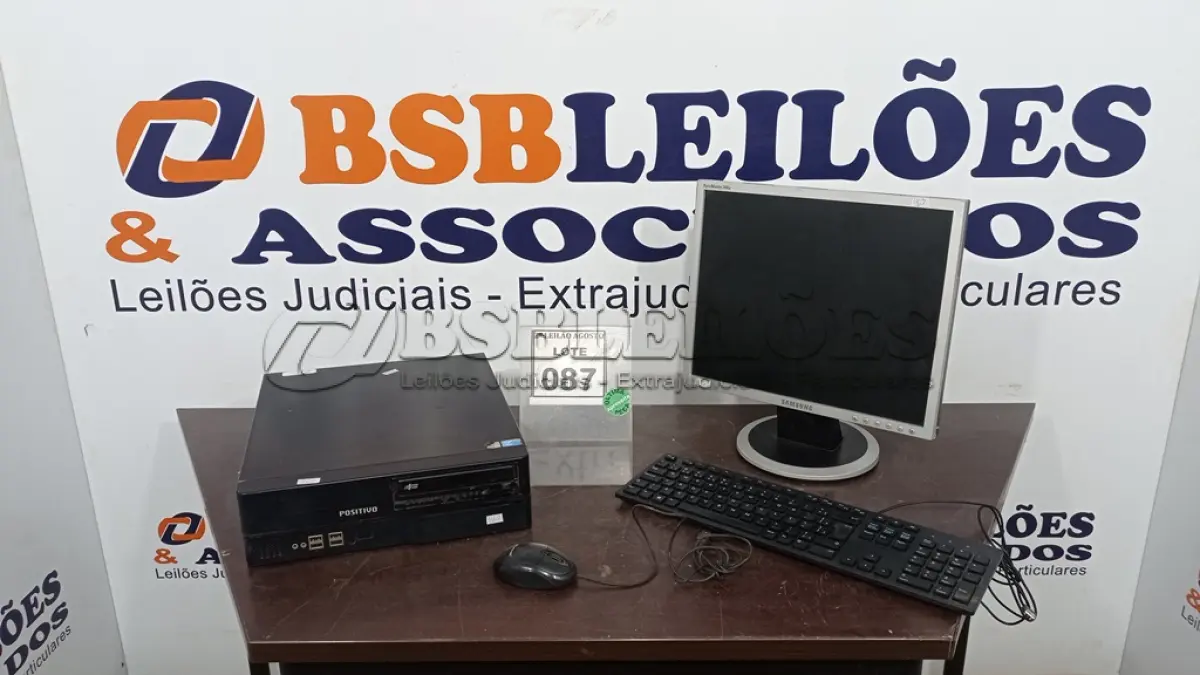 LOTE 087 - 01 COMPUTADOR. (NO ESTADO) ATENÇÃO! FAZER A VISITAÇÃO ANTES DE ARREMATAR, NÃO SABEMOS SE FUNCIONA, LEILÃO NÃO TEM GARANTIA E NEM DEVOLUÇÃO, SUJEITO A POSSÍVEIS AVARIAS VISÍVEIS/OCULTAS E/OU AUSÊNCIA DE COMPONENTES.