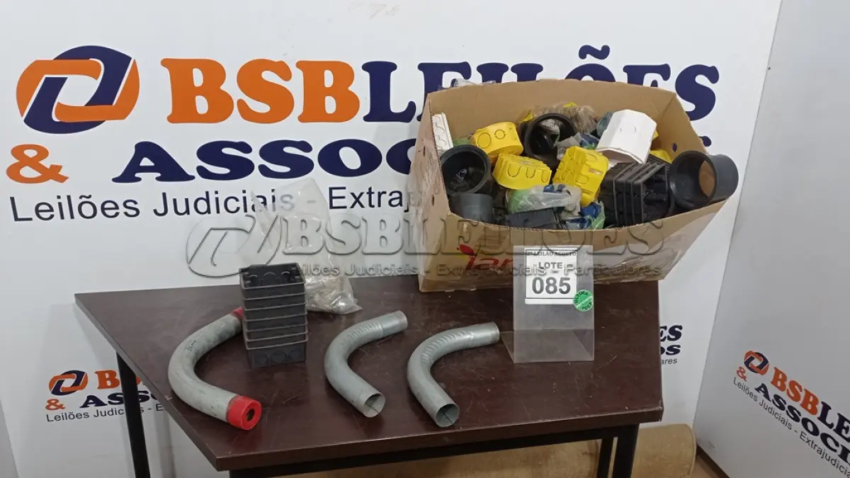 LOTE 085