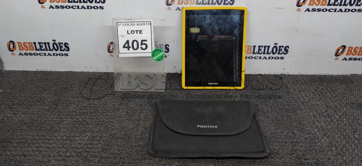 LOTE 405 - 01 TABLET MARCA POSITIVO COM CASE. (NO ESTADO) ATENÇÃO! FAZER A VISITAÇÃO ANTES DE ARREMATAR, NÃO SABEMOS SE FUNCIONA, LEILÃO NÃO TEM GARANTIA E NEM DEVOLUÇÃO, SUJEITO A POSSÍVEIS AVARIAS VISÍVEIS/OCULTAS E/OU AUSÊNCIA DE COMPONENTES.