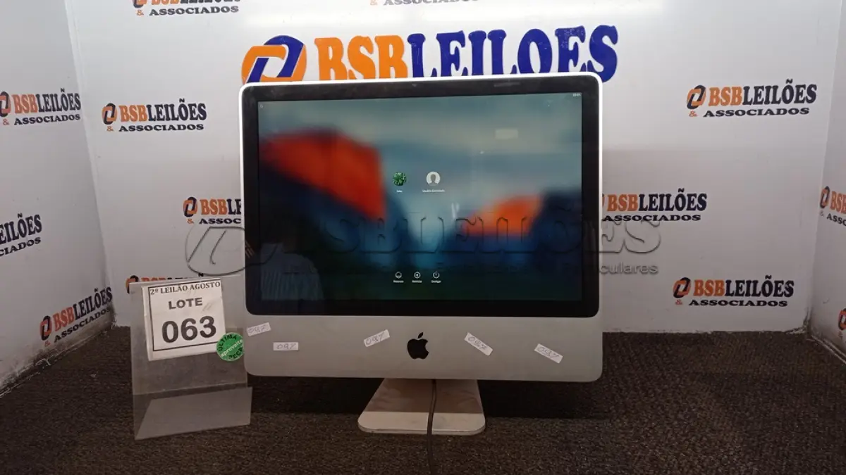 LOTE 063 - 01 IMAC  APPLE. (NO ESTADO) ATENÇÃO! FAZER A VISITAÇÃO ANTES DE ARREMATAR, NÃO SABEMOS SE FUNCIONA, LEILÃO NÃO TEM GARANTIA E NEM DEVOLUÇÃO, SUJEITO A POSSÍVEIS AVARIAS VISÍVEIS/OCULTAS E/OU AUSÊNCIA DE COMPONENTES.