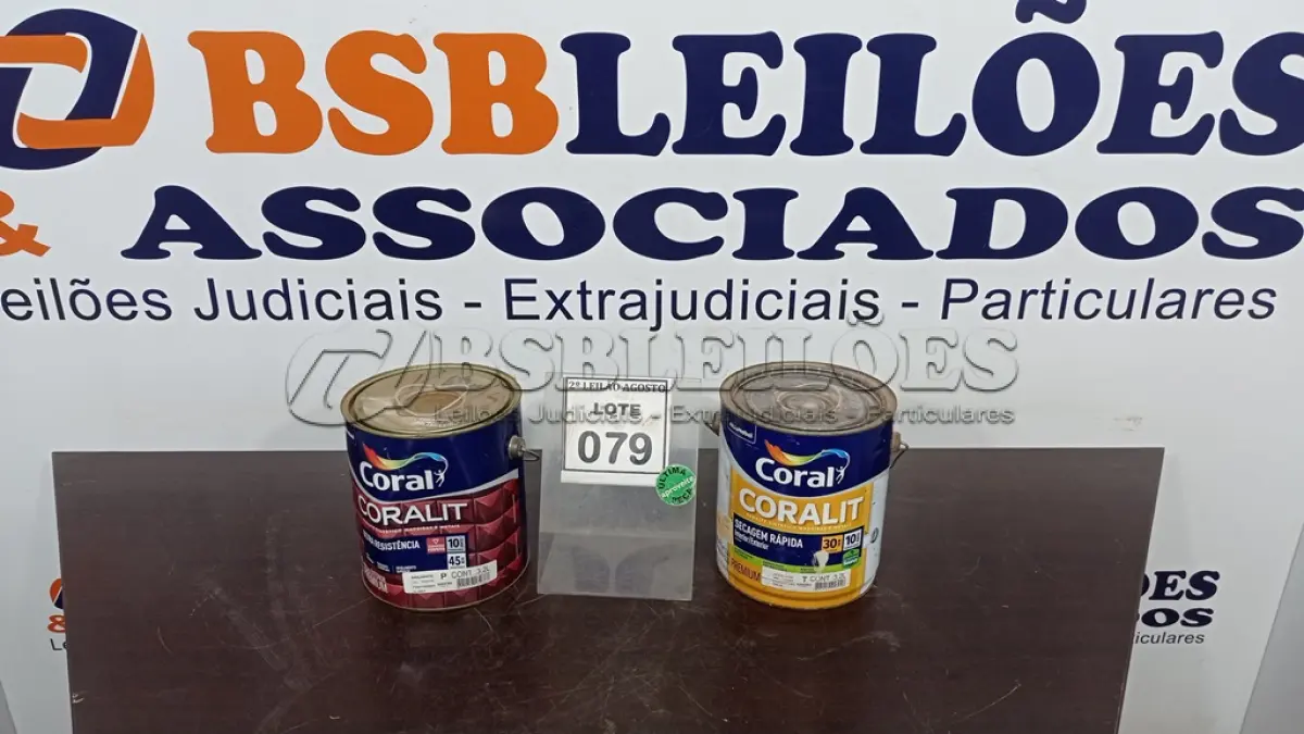 LOTE 079 - 02 LATAS DE TINTAS MARCA COLORAL PARA ESMALTE SINTÉTICO, MADEIRA E METAL NAS CORES ACETINADO E BRILHANTE COM 3,2L CADA.  (NO ESTADO) ATENÇÃO! FAZER A VISITAÇÃO ANTES DE ARREMATAR, NÃO SABEMOS SE FUNCIONA, LEILÃO NÃO TEM GARANTIA E NEM DEVOLUÇÃO, SUJEITO A POSSÍVEIS AVARIAS VISÍVEIS/OCULTAS E/OU AUSÊNCIA DE COMPONENTES.