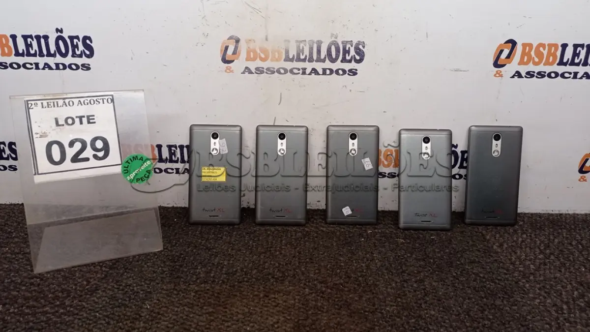LOTE 029 - 05 CELULARES MARCA POSITIVO. (NO ESTADO) ATENÇÃO! FAZER A VISITAÇÃO ANTES DE ARREMATAR, NÃO SABEMOS SE FUNCIONA, LEILÃO NÃO TEM GARANTIA E NEM DEVOLUÇÃO, SUJEITO A POSSÍVEIS AVARIAS VISÍVEIS/OCULTAS E/OU AUSÊNCIA DE COMPONENTES.