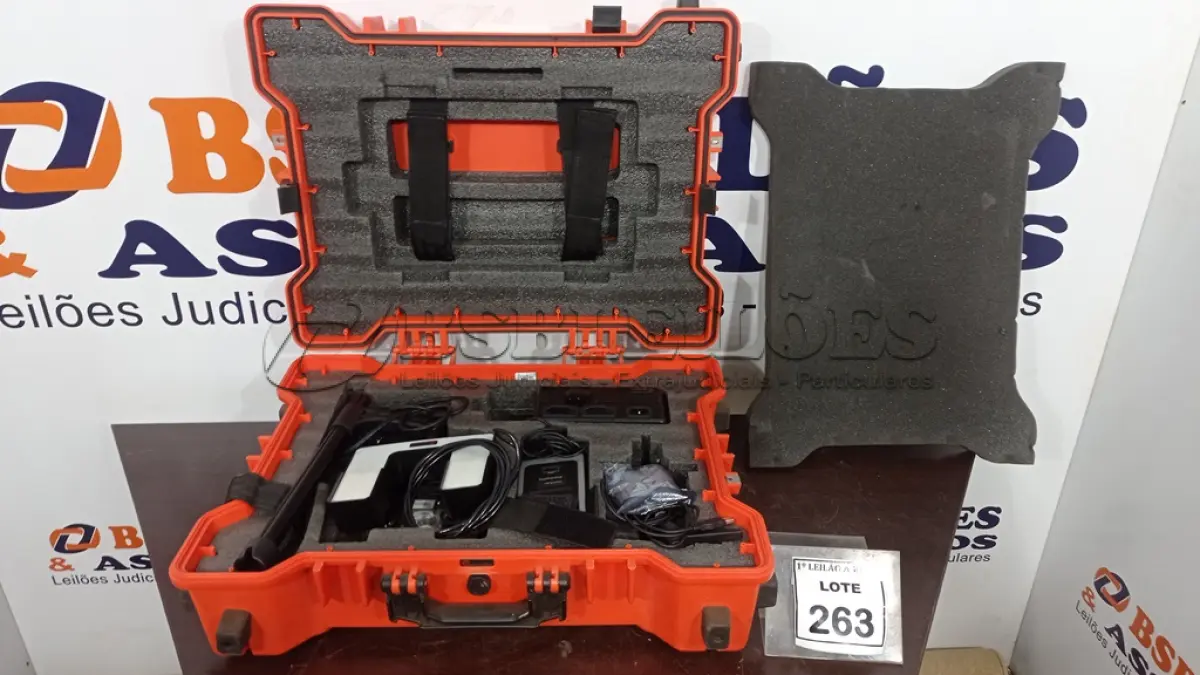 LOTE 263 - 01 KIT COLLECT BIO AEX-14224 MARCA AKIYAMA COM CASE. (NO ESTADO) ATENÇÃO! FAZER A VISITAÇÃO ANTES DE ARREMATAR, NÃO SABEMOS SE FUNCIONA, LEILÃO NÃO TEM GARANTIA E NEM DEVOLUÇÃO, SUJEITO A POSSÍVEIS AVARIAS VISÍVEIS/OCULTAS E/OU AUSÊNCIA DE COMPONENTES.