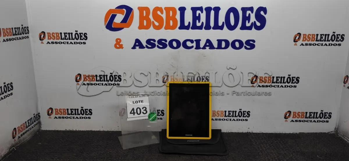 LOTE 403 - 01 TABLET MARCA POSITIVO COM CASE. (NO ESTADO) ATENÇÃO! FAZER A VISITAÇÃO ANTES DE ARREMATAR, NÃO SABEMOS SE FUNCIONA, LEILÃO NÃO TEM GARANTIA E NEM DEVOLUÇÃO, SUJEITO A POSSÍVEIS AVARIAS VISÍVEIS/OCULTAS E/OU AUSÊNCIA DE COMPONENTES.