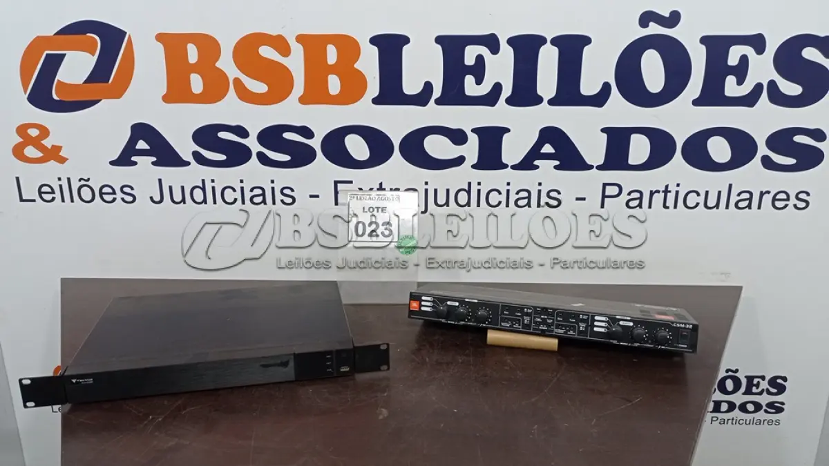 LOTE 023 - 01 CSM32 JBL E 01 DVR. (NO ESTADO) ATENÇÃO! FAZER A VISITAÇÃO ANTES DE ARREMATAR, NÃO SABEMOS SE FUNCIONA, LEILÃO NÃO TEM GARANTIA E NEM DEVOLUÇÃO, SUJEITO A POSSÍVEIS AVARIAS VISÍVEIS/OCULTAS E/OU AUSÊNCIA DE COMPONENTES.