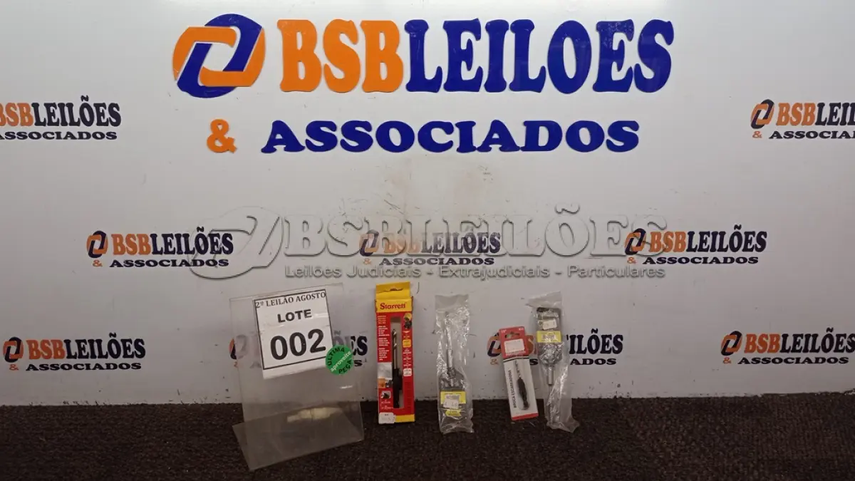 LOTE 002 - 04 BROCAS ESCAREADORA.  (NO ESTADO) ATENÇÃO! FAZER A VISITAÇÃO ANTES DE ARREMATAR, NÃO SABEMOS SE FUNCIONA, LEILÃO NÃO TEM GARANTIA E NEM DEVOLUÇÃO, SUJEITO A POSSÍVEIS AVARIAS VISÍVEIS/OCULTAS E/OU AUSÊNCIA DE COMPONENTES.