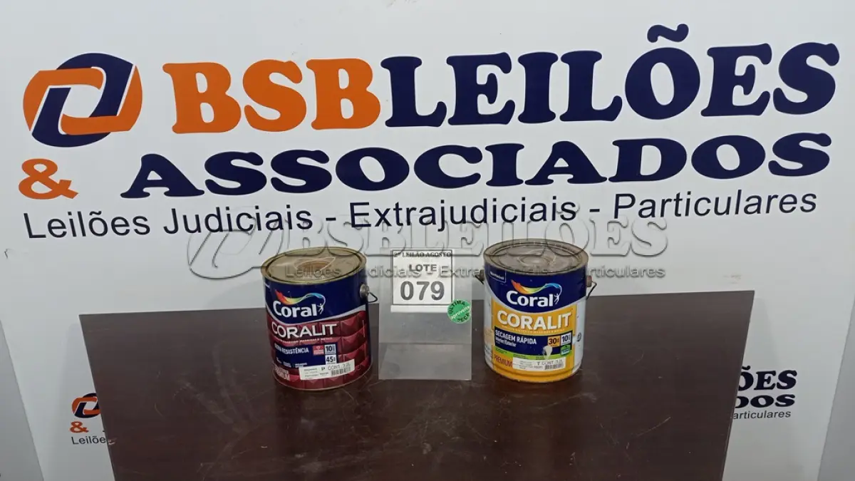 LOTE 079 - 02 LATAS DE TINTAS MARCA COLORAL PARA ESMALTE SINTÉTICO, MADEIRA E METAL NAS CORES ACETINADO E BRILHANTE COM 3,2L CADA.  (NO ESTADO) ATENÇÃO! FAZER A VISITAÇÃO ANTES DE ARREMATAR, NÃO SABEMOS SE FUNCIONA, LEILÃO NÃO TEM GARANTIA E NEM DEVOLUÇÃO, SUJEITO A POSSÍVEIS AVARIAS VISÍVEIS/OCULTAS E/OU AUSÊNCIA DE COMPONENTES.