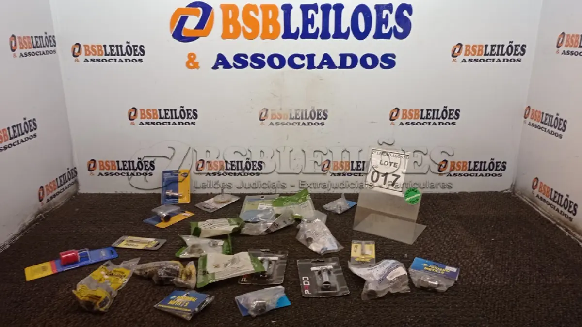 LOTE 017 - 01 LOTE COM CONEXÕES HIDRÁULICAS DIVERSAS DE METAL E ACESSÓRIOS DOMÉSTICOS DIVERSOS. (NO ESTADO) ATENÇÃO! FAZER A VISITAÇÃO ANTES DE ARREMATAR, NÃO SABEMOS SE FUNCIONA, LEILÃO NÃO TEM GARANTIA E NEM DEVOLUÇÃO, SUJEITO A POSSÍVEIS AVARIAS VISÍVEIS/OCULTAS E/OU AUSÊNCIA DE COMPONENTES.