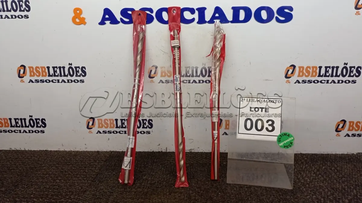LOTE 003 - 01 LOTE COM VÁRIAS BROCAS DE PAREDE COM TAMANHOS DIVERSOS. (NO ESTADO) ATENÇÃO! FAZER A VISITAÇÃO ANTES DE ARREMATAR, NÃO SABEMOS SE FUNCIONA, LEILÃO NÃO TEM GARANTIA E NEM DEVOLUÇÃO, SUJEITO A POSSÍVEIS AVARIAS VISÍVEIS/OCULTAS E/OU AUSÊNCIA DE COMPONENTES.