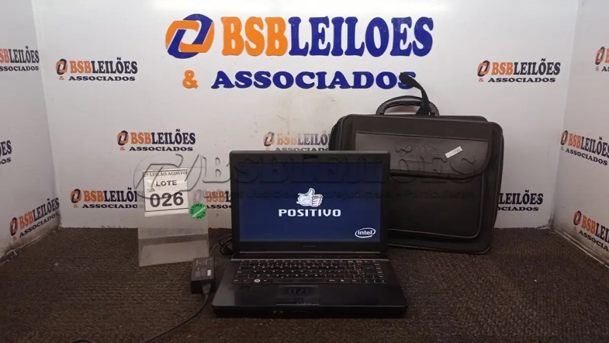 LOTE 026 - 01 NOTEBOOK COM FONTE E BOLSA MARCA POSITIVO. (NO ESTADO) ATENÇÃO! FAZER A VISITAÇÃO ANTES DE ARREMATAR, NÃO SABEMOS SE FUNCIONA, LEILÃO NÃO TEM GARANTIA E NEM DEVOLUÇÃO, SUJEITO A POSSÍVEIS AVARIAS VISÍVEIS/OCULTAS E/OU AUSÊNCIA DE COMPONENTES.
