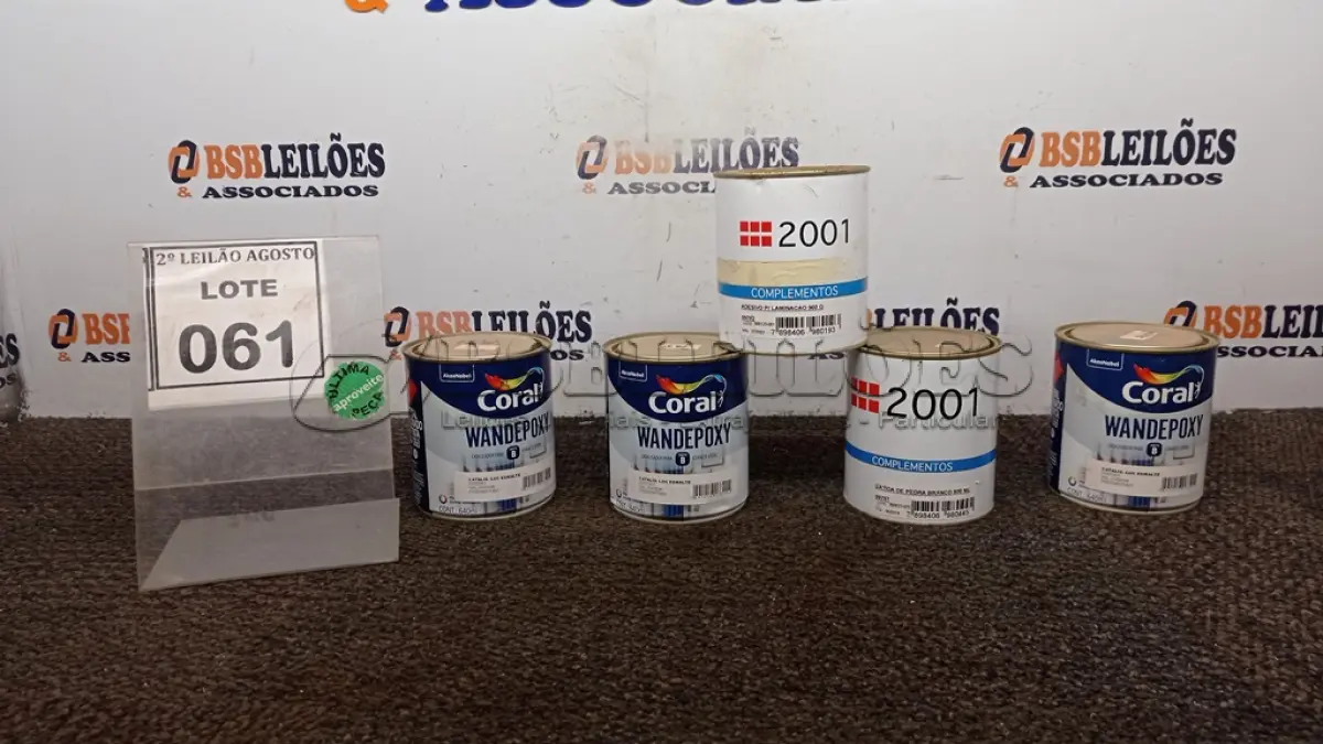 LOTE 061 - 03 CATALIZADORES PARA ESMALTE SINTÉTICO DE 640ML MARCA CORAL, 01 ADESIVO PARA LAMINAÇÃO 900ML E 01 BATIDA DE PEDRA BRANCO 900ML MARCA 2001. (NO ESTADO) ATENÇÃO! FAZER A VISITAÇÃO ANTES DE ARREMATAR, NÃO SABEMOS SE FUNCIONA, LEILÃO NÃO TEM GARANTIA E NEM DEVOLUÇÃO, SUJEITO A POSSÍVEIS AVARIAS VISÍVEIS/OCULTAS E/OU AUSÊNCIA DE COMPONENTES.
